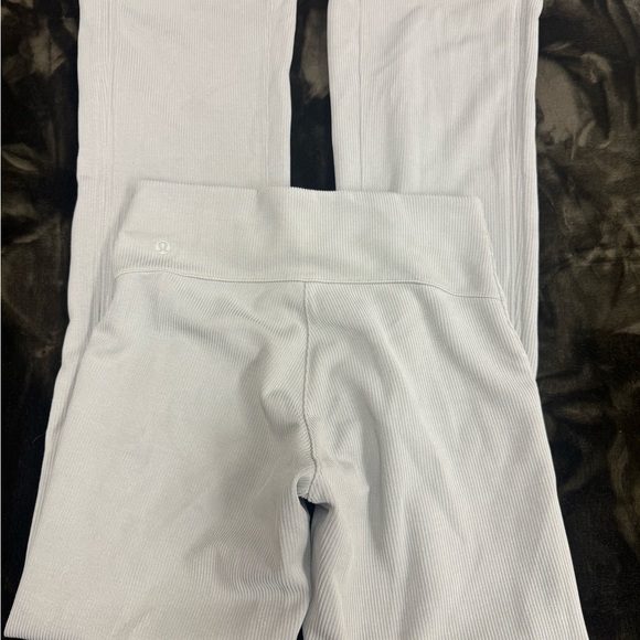 Lululemon Ribbed Flare - Picture 3 of 5
